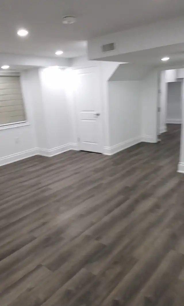 3 BEDROOM BASEMENT WITH SEPERATE ENTRANCE IN ALLISTON $2400 A MO