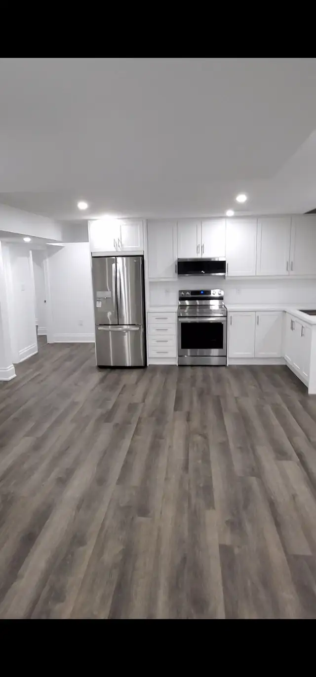 3 BEDROOM BASEMENT WITH SEPERATE ENTRANCE IN ALLISTON $2400 A MO - Photo 4