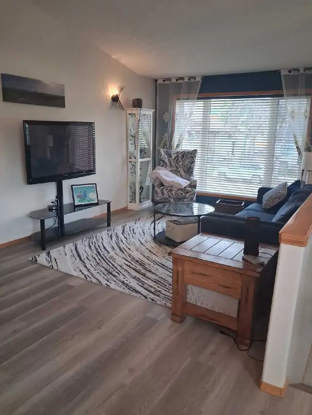 House For Sale in Medicine Hat - Photo 7