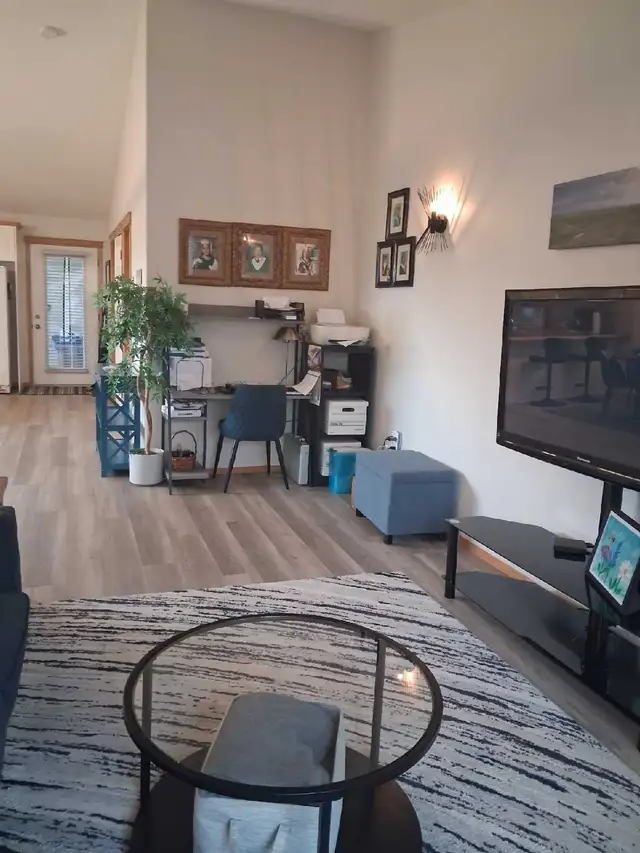 House For Sale in Medicine Hat - Photo 9