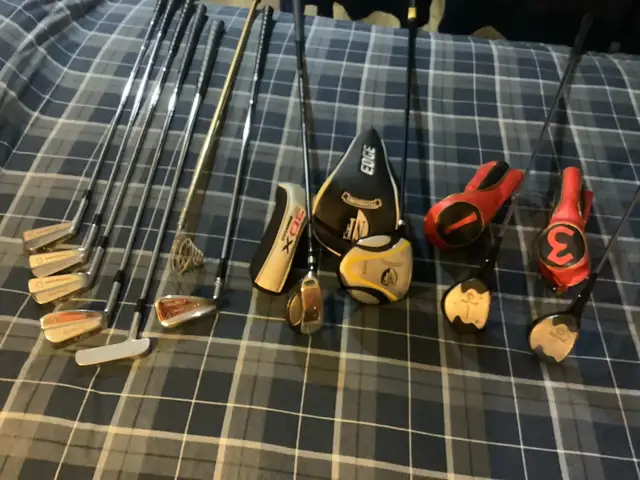 Équipement golf pour gaucher - Photo 2