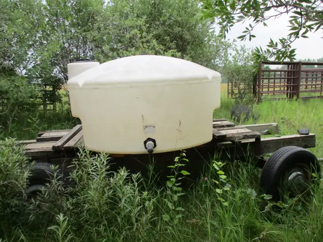 Water Tank - Photo 2