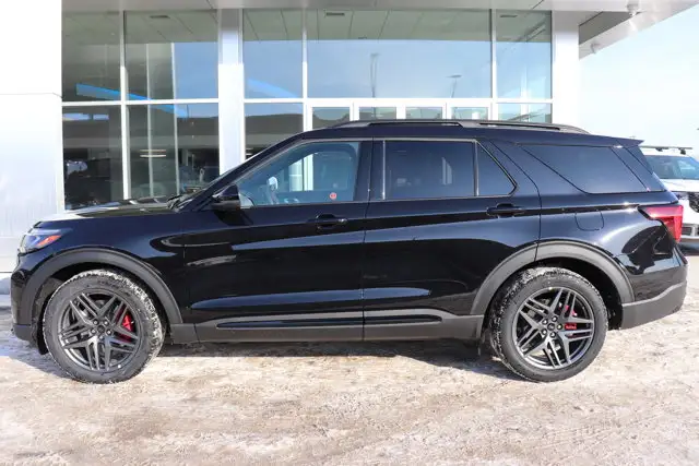 2026 Ford Explorer ST - Photo 3