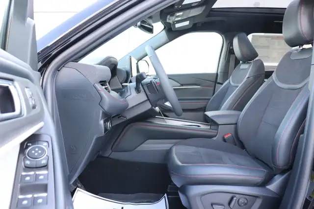 2026 Ford Explorer ST - Photo 6