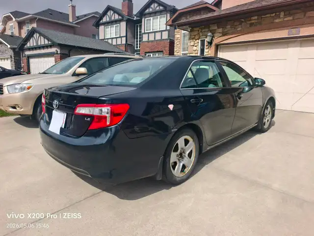 2012 Toyota Camry 4dr Sdn I4 Auto LE - Photo 2