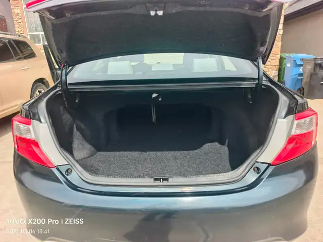 2012 Toyota Camry 4dr Sdn I4 Auto LE - Photo 7