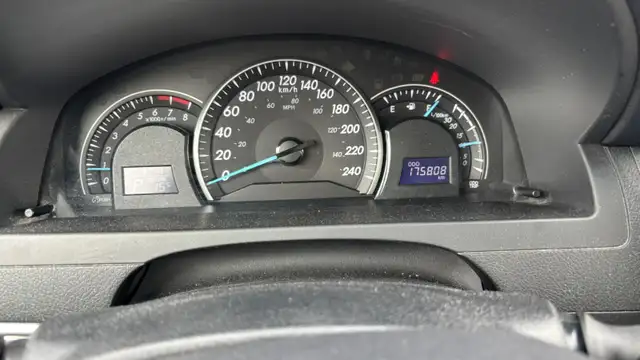 2012 Toyota Camry 4dr Sdn I4 Auto LE - Photo 9