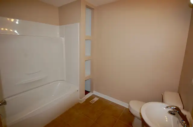 5 Bedroom House for Rent - Photo 10