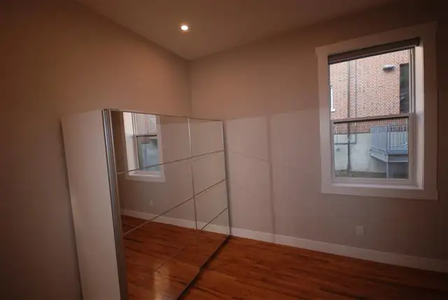 Bright 2-Bedroom Downtown Ottawa Apartment | Parking Included - Photo 3