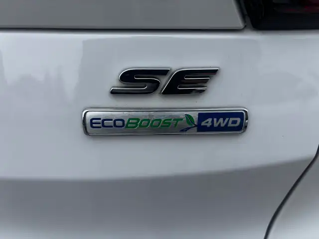 2018 Ford Escape SE, 4WD, Alloys, P. Seats, Back-Up-Camera, - Photo 8