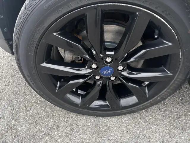 2018 Ford Escape SE, 4WD, Alloys, P. Seats, Back-Up-Camera, - Photo 12