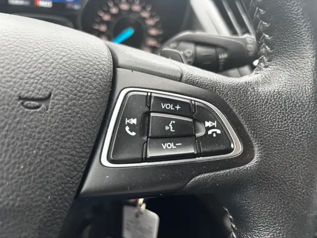 2018 Ford Escape SE, 4WD, Alloys, P. Seats, Back-Up-Camera, - Photo 21