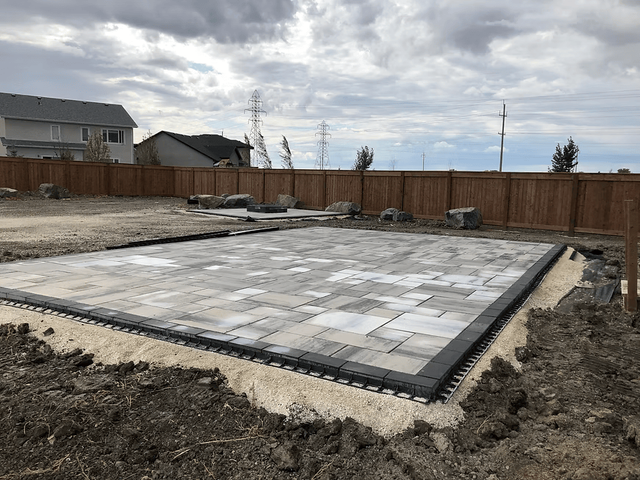 Interlocking Patios, Walkways & Retaining Walls - Landscaping - Photo 6