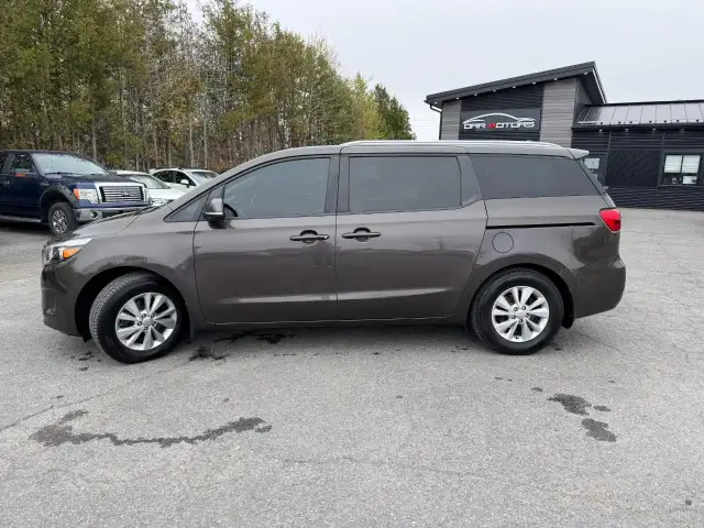 2017 Kia Sedona LX LX | 7 PASSENGER | B/U CAM | BLUETOOTH | A... - Photo 4
