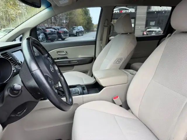2017 Kia Sedona LX LX | 7 PASSENGER | B/U CAM | BLUETOOTH | A... - Photo 9