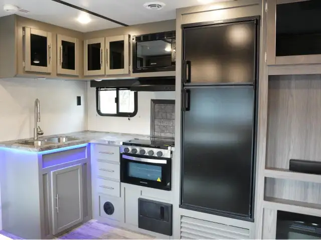 2022 Crossroads VOLANTE 22BH SLEEPS 9 | KING BED | BUNKHOUSE... - Photo 7