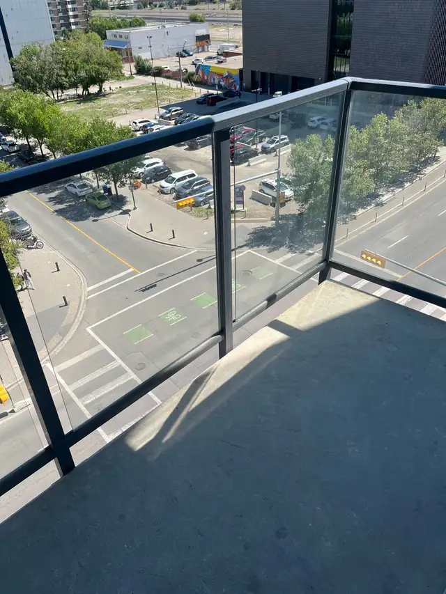 Downtown Condo 1bd Rooftop Patio. Availabe Immediately! - Photo 7