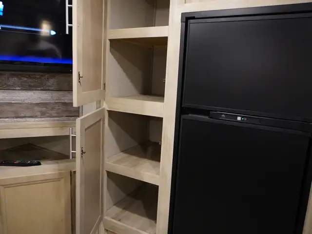 2021 Coachmen Catalina Legacy Edition W/BUNKS OUTDOOR KITCHEN DU - Photo 20