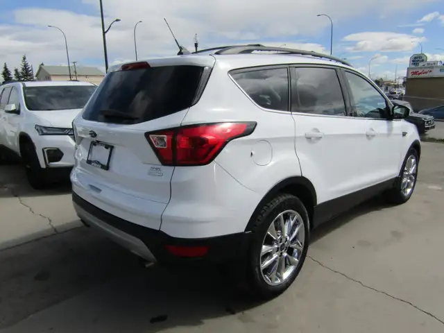 2019 Ford Escape SEL FWD Carplay / Adaptive Cruise / Leather / B - Photo 6