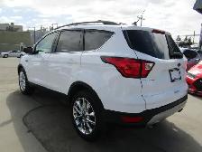 2019 Ford Escape SEL FWD Carplay / Adaptive Cruise / Leather / B - Photo 9