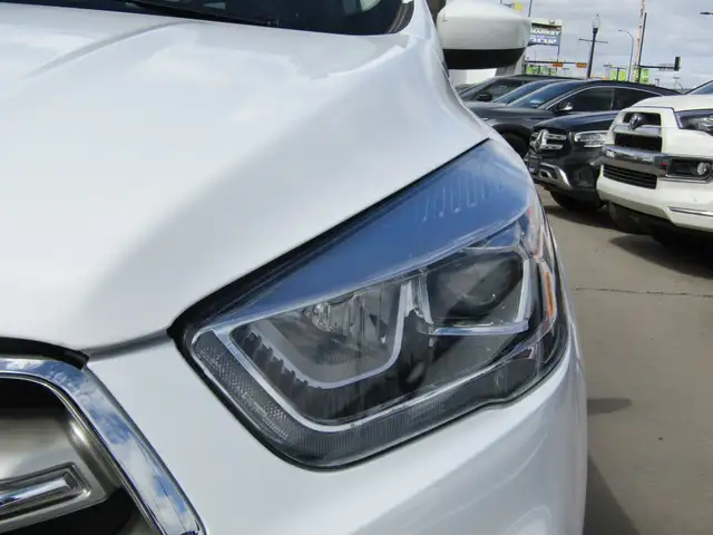 2019 Ford Escape SEL FWD Carplay / Adaptive Cruise / Leather / B - Photo 13