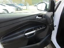 2019 Ford Escape SEL FWD Carplay / Adaptive Cruise / Leather / B - Photo 15