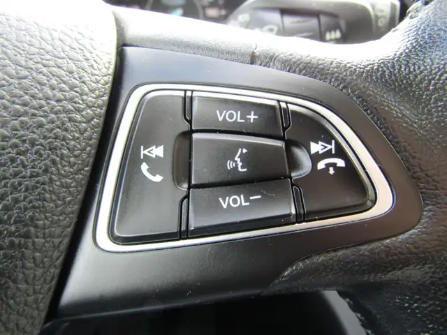 2019 Ford Escape SEL FWD Carplay / Adaptive Cruise / Leather / B - Photo 20