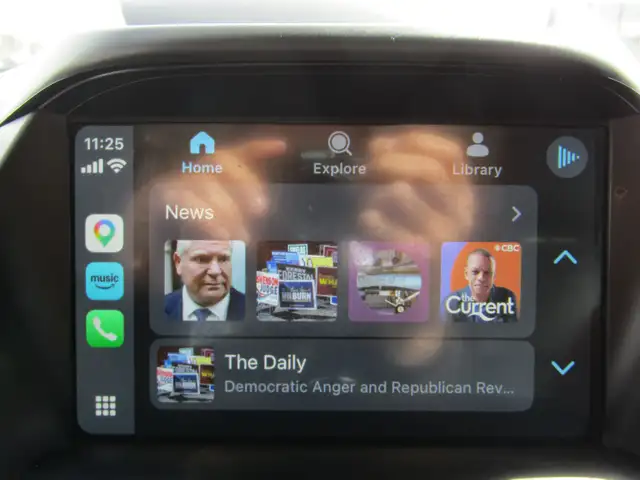 2019 Ford Escape SEL FWD Carplay / Adaptive Cruise / Leather / B - Photo 23