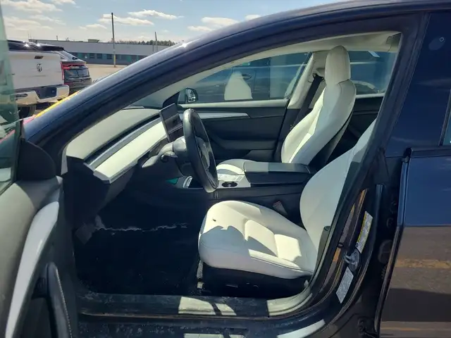 2022 Tesla Model 3 Standard Range l RWD l LFP Battery l FSD Comp - Photo 5