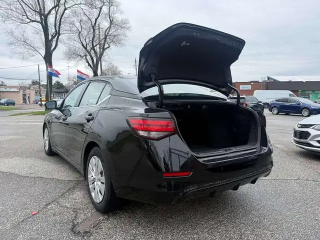 2020 Nissan Sentra S Plus l CVT l FWD l 4Cyl l Eco Vehicle l Aut - Photo 11