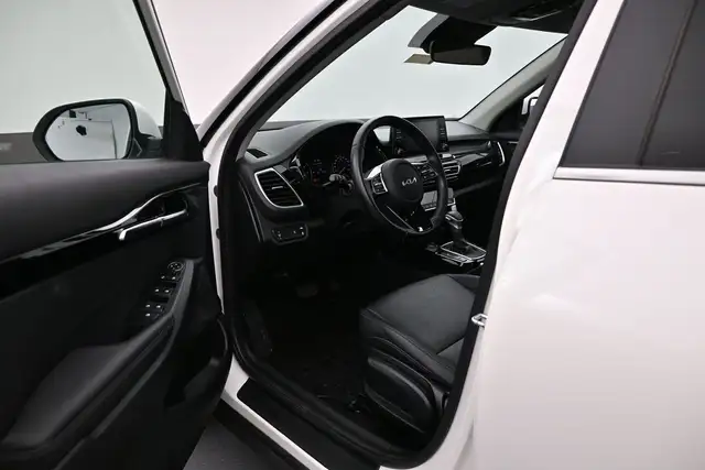 2023 Kia Seltos EX AWD Call 902-466-9550 Apple CarPlay/ Android - Photo 13