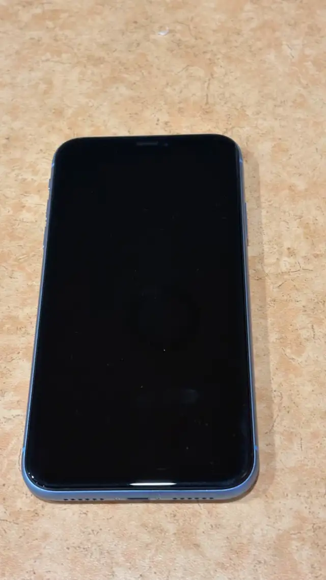 iPhone 10XR - Photo 3