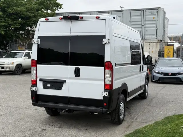 2020 Ram ProMaster 2500 Zanotti Reefer Cargo Van with Freezer Co - Photo 10