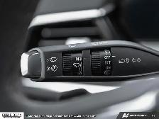 2026 Chevrolet Suburban RST SUNROOF // 2ND ROW BUCKETS // COM... - Photo 25
