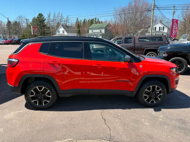 2019 Jeep Compass Trailhawk 4x4! Backup Camera! Htd. Seats! - Photo 7