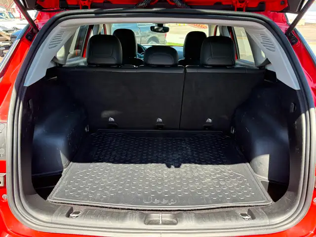 2019 Jeep Compass Trailhawk 4x4! Backup Camera! Htd. Seats! - Photo 8