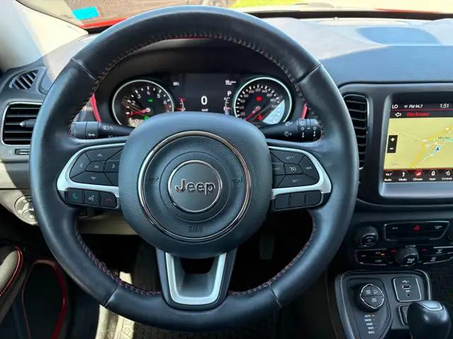 2019 Jeep Compass Trailhawk 4x4! Backup Camera! Htd. Seats! - Photo 13