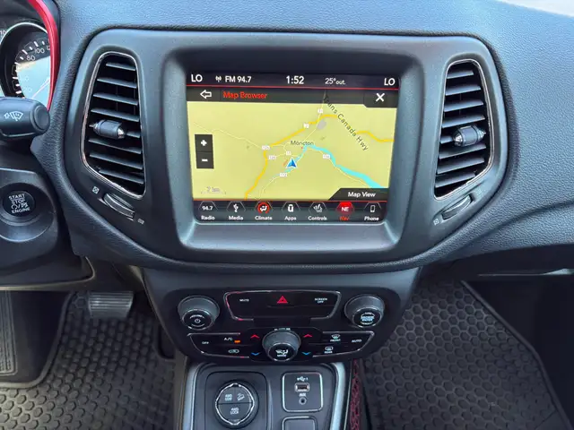 2019 Jeep Compass Trailhawk 4x4! Backup Camera! Htd. Seats! - Photo 15