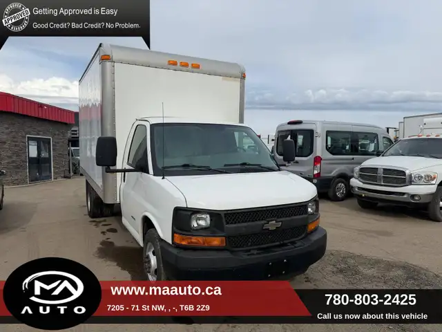2013 Chevrolet Express Cutaway 4500 14FT Cube VAN - shelving Inc - Photo 2