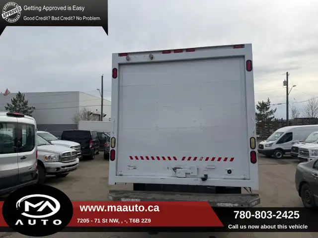 2013 Chevrolet Express Cutaway 4500 14FT Cube VAN - shelving Inc - Photo 4