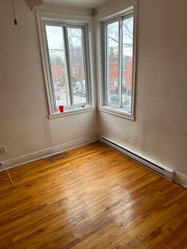 Beau grand 5 1/2 Haut duplex 3 chambres Montreal N - Photo 6