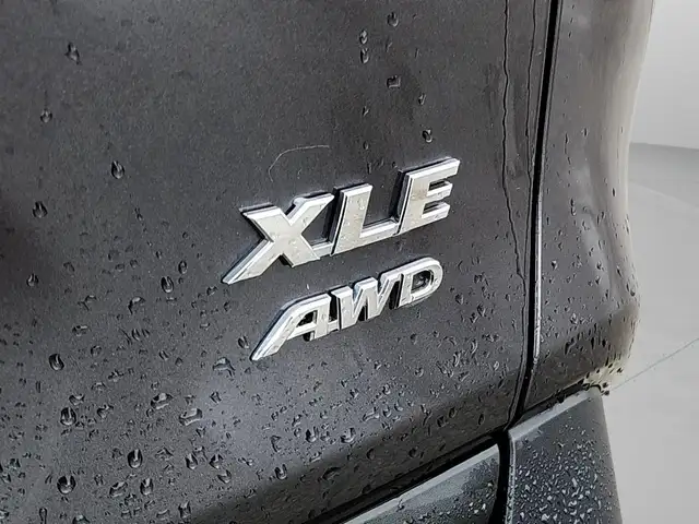 2023 Toyota RAV4 XLE GENUINE | XLE PACKAGE | TOYOTA CERTIFIED... - Photo 7