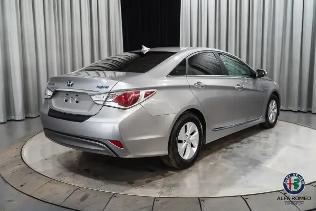 2014 Hyundai Sonata Hybrid - Photo 5
