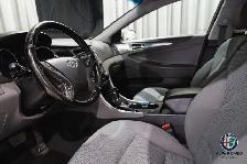 2014 Hyundai Sonata Hybrid - Photo 11