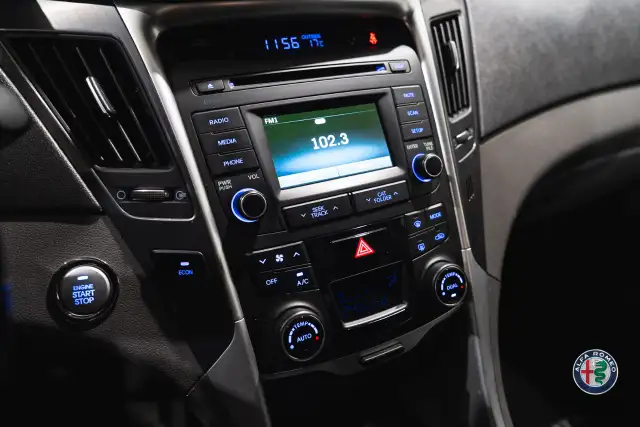 2014 Hyundai Sonata Hybrid - Photo 14