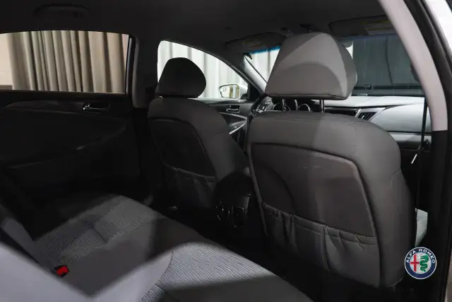 2014 Hyundai Sonata Hybrid - Photo 19