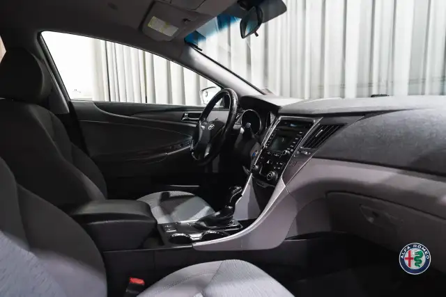 2014 Hyundai Sonata Hybrid - Photo 20