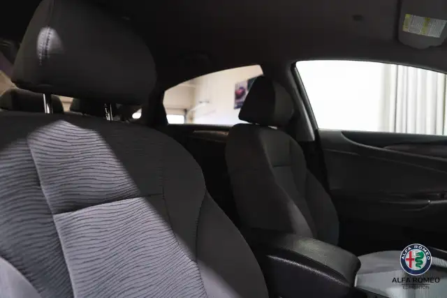 2014 Hyundai Sonata Hybrid - Photo 21