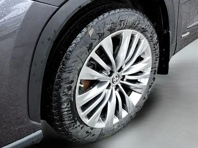 2024 Toyota Highlander Hybrid Limited GENUINE | PLATINUM PACK... - Photo 6
