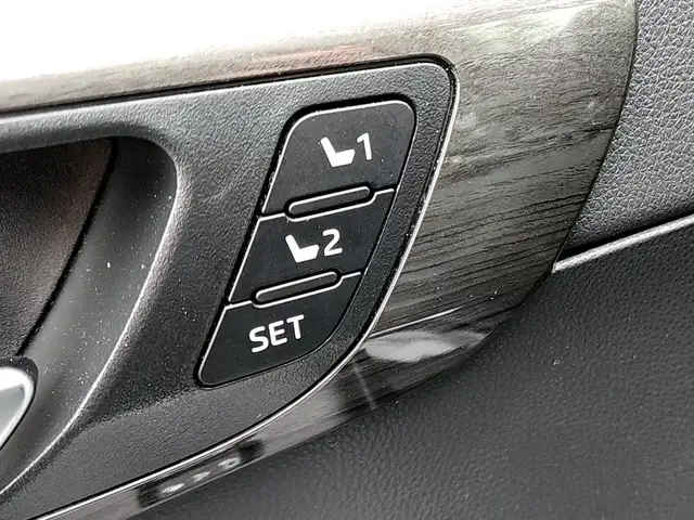 2024 Toyota Highlander Hybrid Limited GENUINE | PLATINUM PACK... - Photo 24